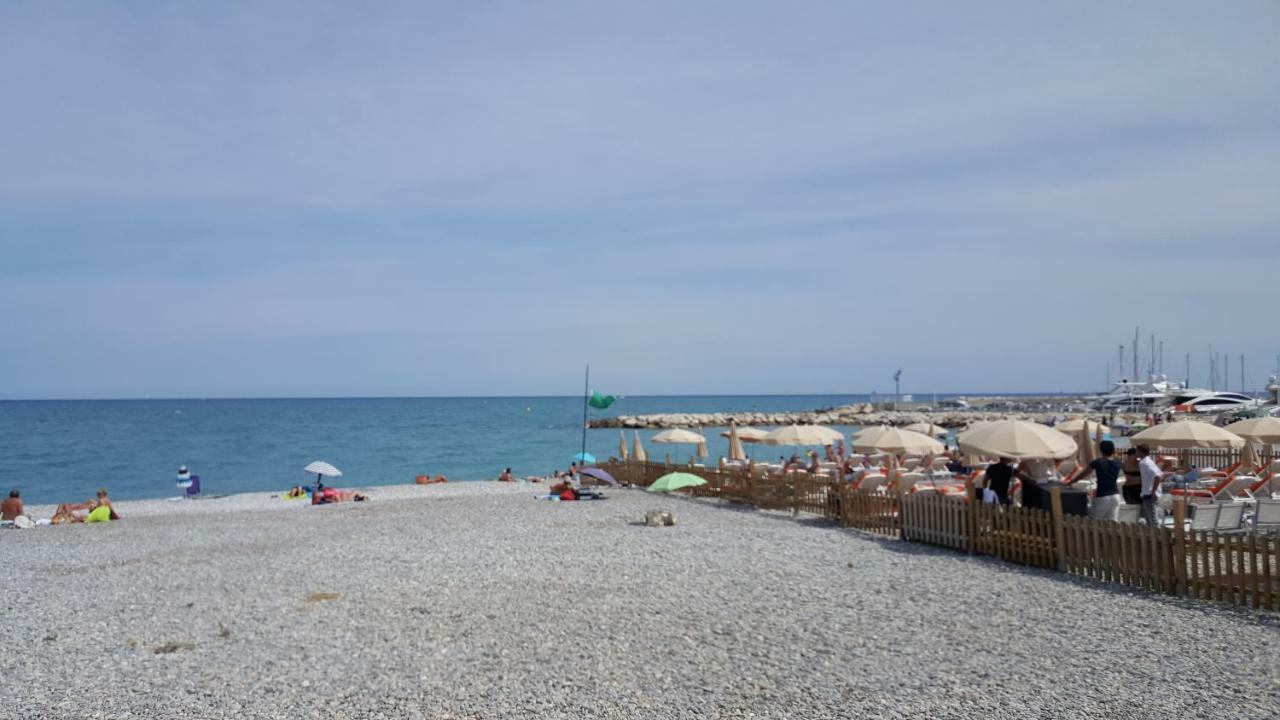Studio Des Anges Villeneuve-Loubet Exterior photo